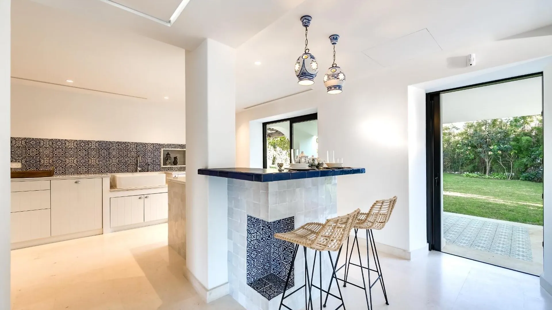 מארבלה All About Villa Jori