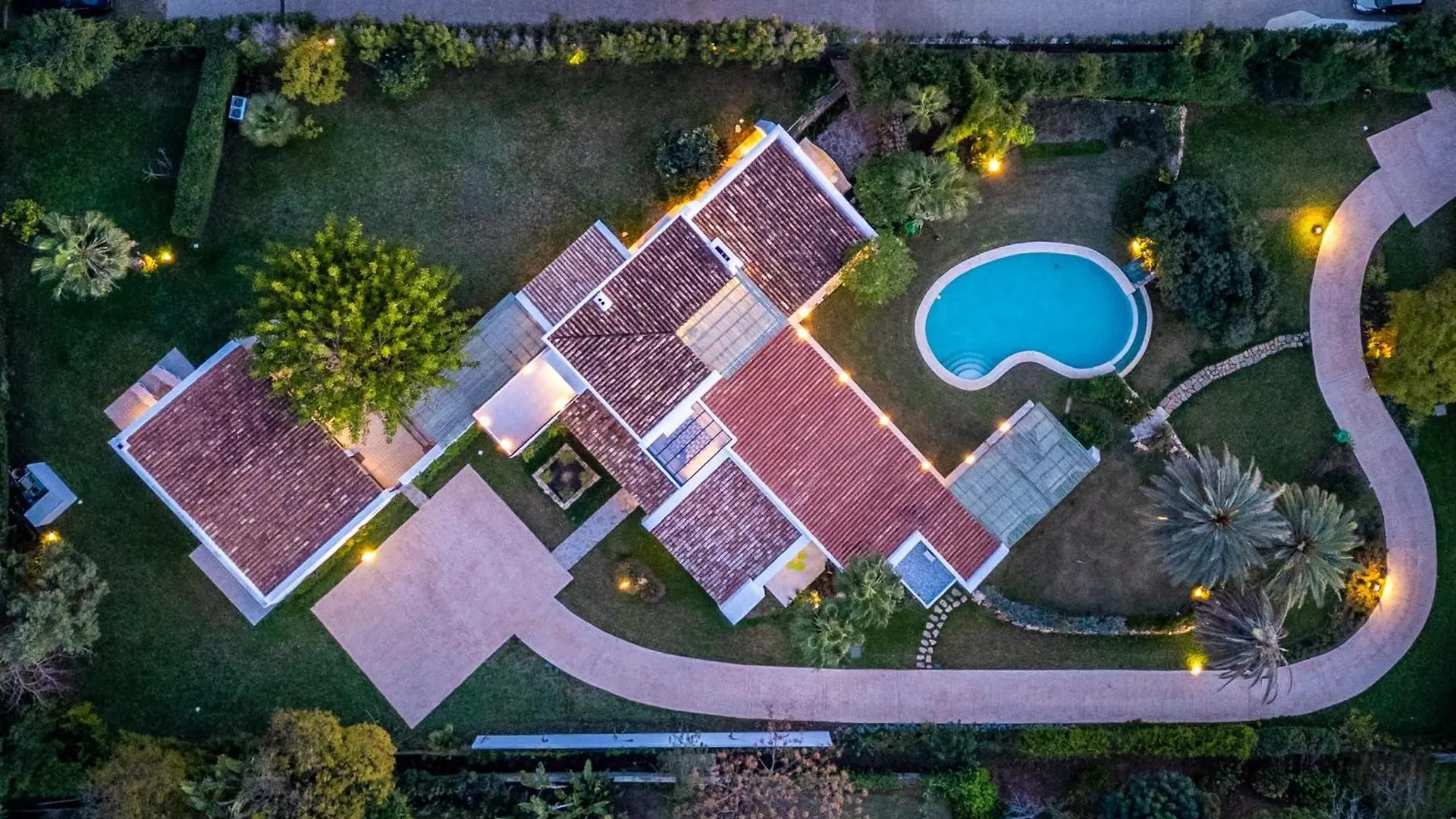 מארבלה All About Villa Jori