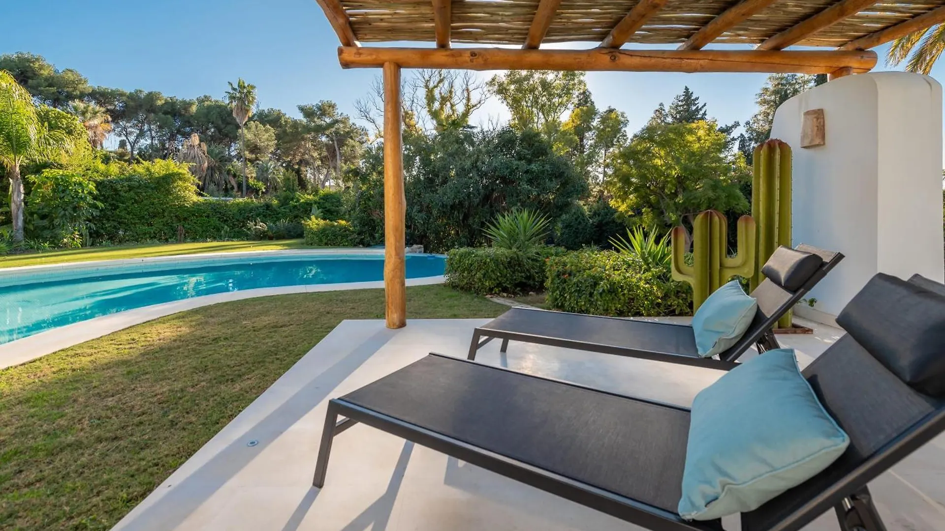 All About Villa Jori Marbella
