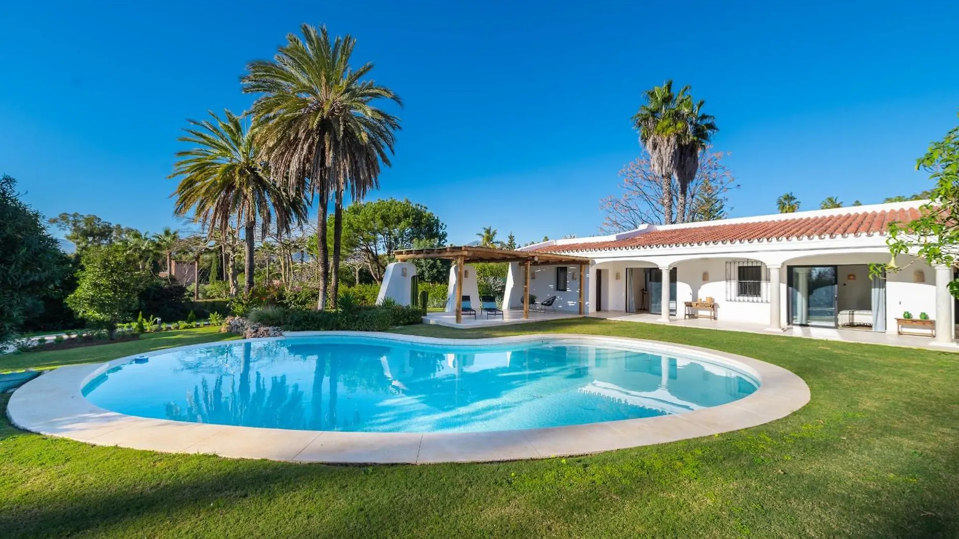All About Villa Jori Marbella